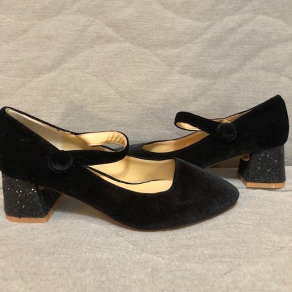 anthropologie scalloped velvet heels